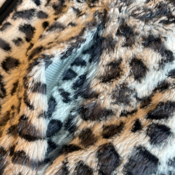 Vertical9 Quilted Puffer Jacket Girls S 7/8 Animal Print Faux Fur Black/White - Picture 4 of 12